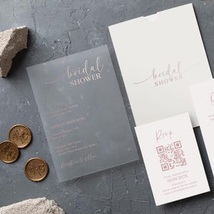 Faire-part de douche nuptiale avec impression sur feuille métallique, invitations de douche nuptiale en acrylique, motif floral, carte QR RSVP et détails en option, bon marché et chic