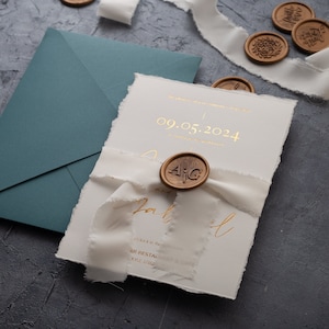 Faire-part de mariage en papier fait main avec impression feuille d'or, faire-part fabriqués à la main, code QR RSVP en option et carte d'informations
