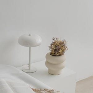 Handmade Terracotta Ceramic Vase – Aratto Modern Brushed Clay Sculptural Decor | Minimalist Small Vase for Home Styling