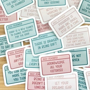 Pack d'autocollants de 5 à 50 affirmations, autocollants imperméables à message positif, bouteille d'eau, appréciation de soi pour ordinateur portable, soins personnels et amour, cadeau manifeste