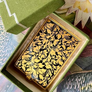 1930s Enameled Powder Compact: Gold Trailing Vine Motif, Original Box