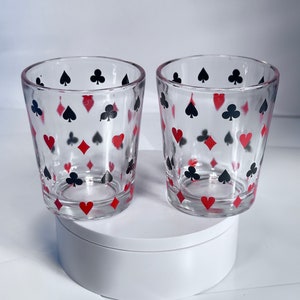 Four Suites Verre moutarde Pique Coeurs Diamants Masses