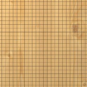 Peut inclure: Un panneau en bois avec un motif de grille. Le panneau est brun clair avec un grain de bois naturel. La grille est composée de fines lignes noires.