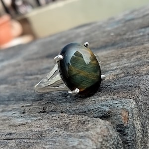 Blue Tiger&#39;s Eye Ring, 100% Natural Blue Tiger Eye Gemstone Ring, Tiger Eye Jewelry, Vintage Ring, Sterling SIlver Ring, Dainty Ring