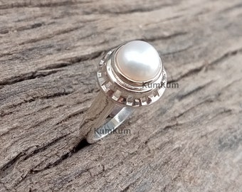 Silver Pearl Ring, Natural Pearl Ring, 925 Sterling Silver Ring, Statement Ring, Dainty Ring, Women's Jewelry, Pearl Jewelry, Gift for Her