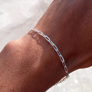 Dainty Paperclip Bracelet, Thin Paperclip Bracelet, Non-Tarnish 925 Sterling Silver Bracelet, Women&#39;s Chain Bracelet, Hypoallergenic Jewelry