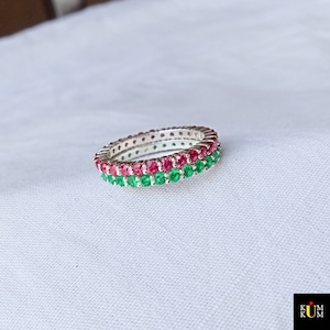 Set di fedi Eternity con smeraldo e rubino, anelli impilabili in argento sterling 925