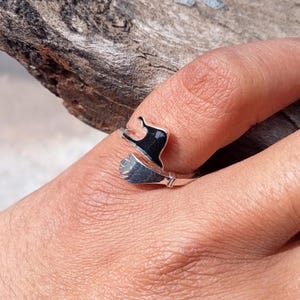 Witch&#39;s Broomstick Ring, 925 Sterling Silver Ring, Handmade Unique Jewelry, Flying Witch Broomstick Ring, Mystical Jewelry, Halloween Ring