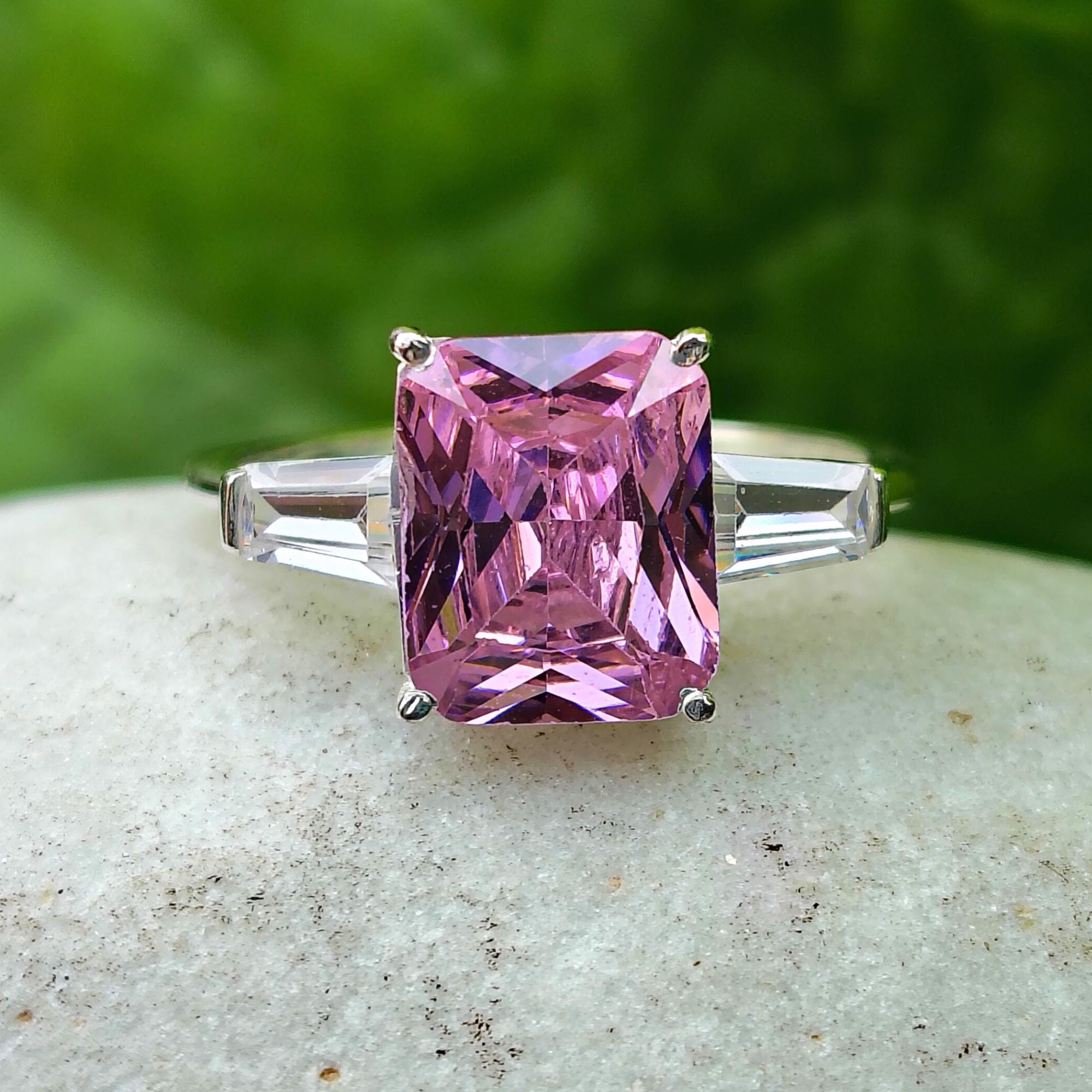 Saphir Rose Naturel Baguette De 4.60 Carats, Sri Lanka, Certifié AGL - Vrac