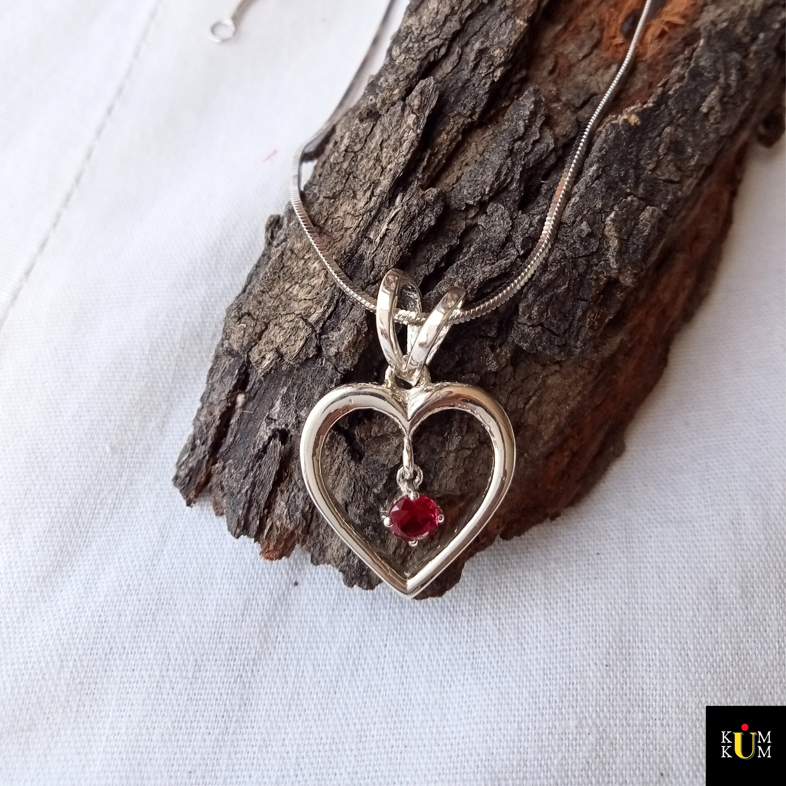 Collana a forma di cuore in argento sterling - Opale blu creato, pendente in zirconia cubica - Italia