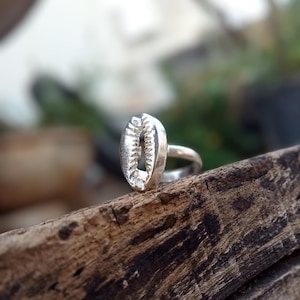 Trendy Handmade Cowrie Shell Ring, Statement Boho Ring, 925 Sterling Silver Ring, Silver Cowrie ring, Silver Shell Ring, Beach Jewelry