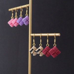 Orecchini quadrati giapponesi, mizuhiki, gioielli washi, carta, bordeaux, rosa, malva, beige e nero minimalisti, regalo giapponese
