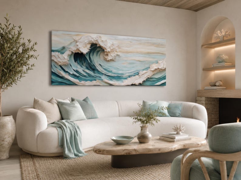 Peut inclure: Une grande &oelig;uvre d'art murale rectangulaire repr&eacute;sentant une vague oc&eacute;anique d&eacute;ferlante en relief textur&eacute;. L'&oelig;uvre utilise une palette de tons bleu sarcelle profond, bleu doux et blanc cr&egrave;me pour cr&eacute;er un effet dynamique et superpos&eacute;.