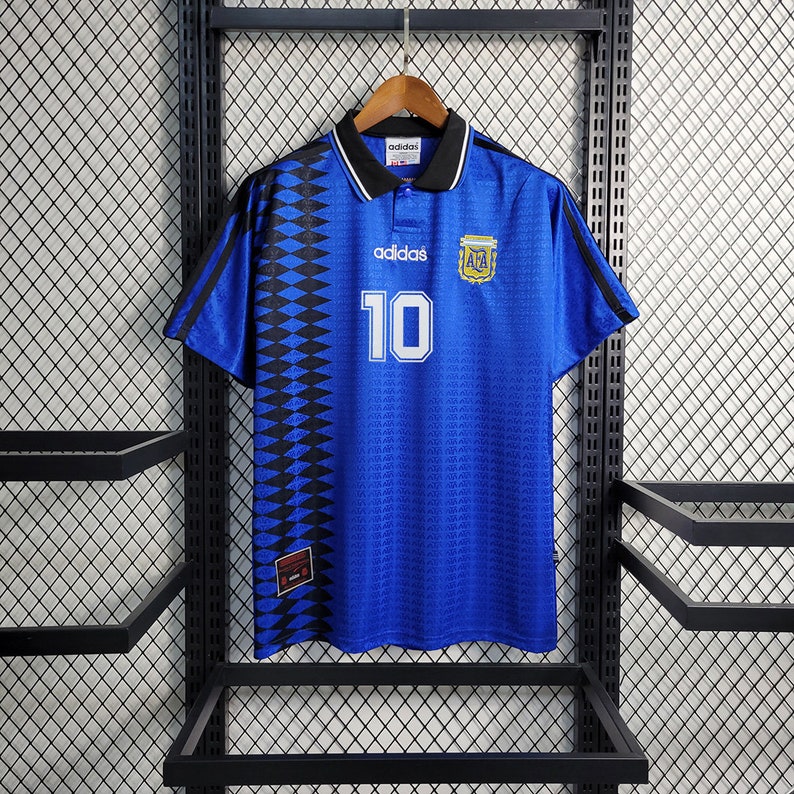 camiseta-argentina-maradona-mundial-1994-segunda-equipaci-n-etsy-espa-a