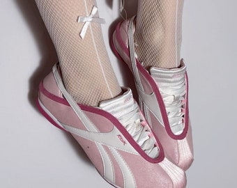 Reebok vintage pink trainers