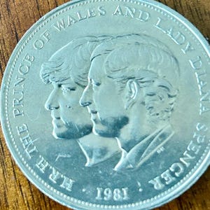 1981  Prince Charles and Lady Dianna Spencer Wedding Commemorative Coin.