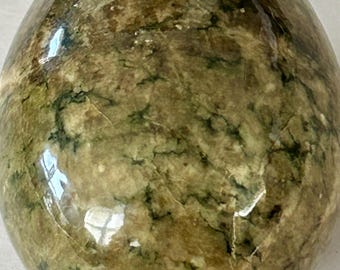 Polished Serpentine Palm Stone,Paperweight Or Decorative Egg.