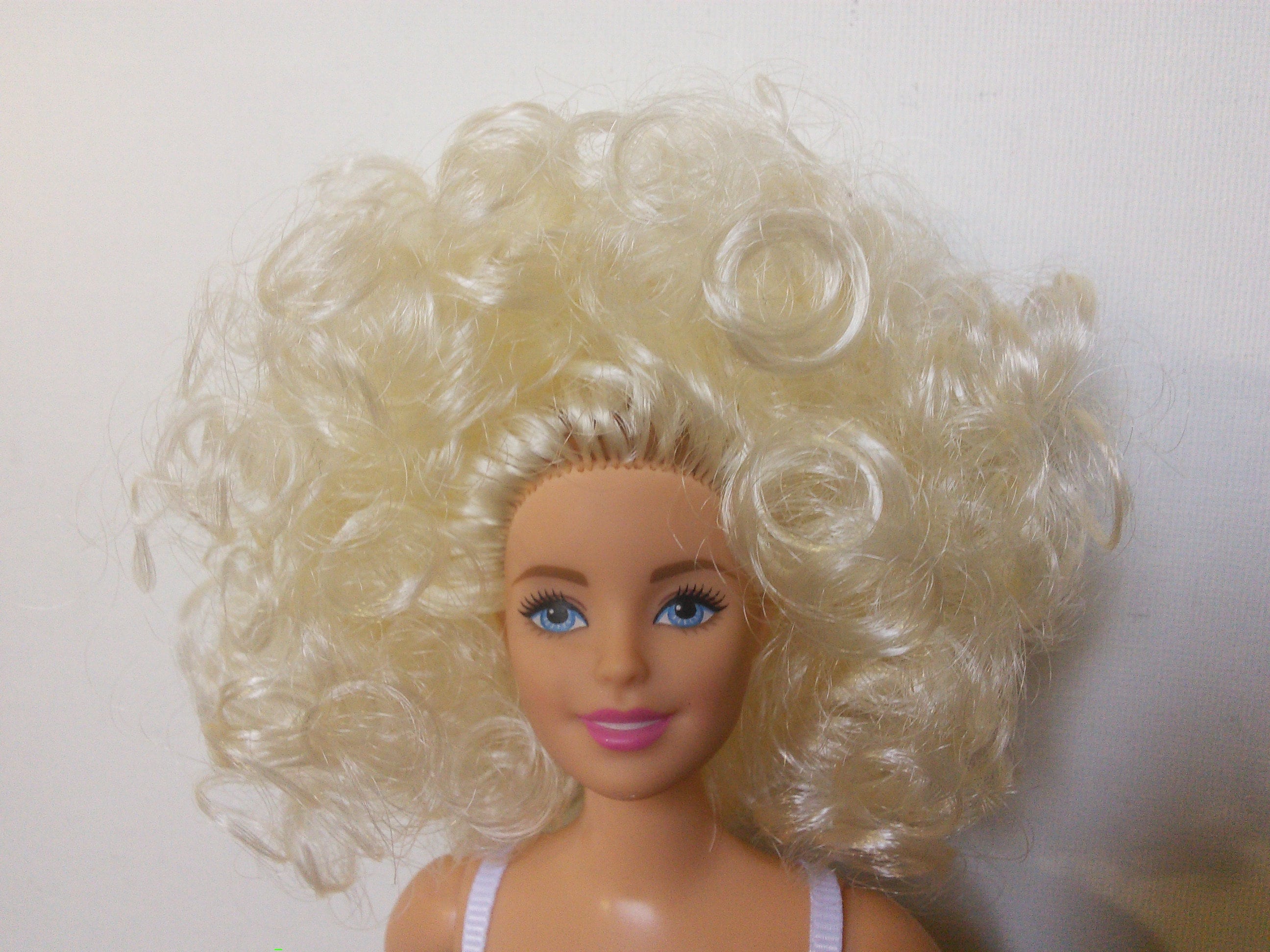 Barbie styling sales head curly