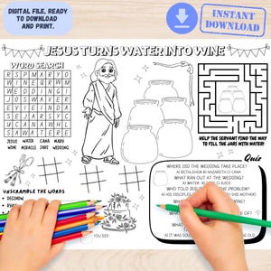 Può includere: Pagina da colorare in bianco e nero con il testo "JESUS TURNS WATER INTO WINE". Include un cruciverba, un labirinto e un quiz. Una mano sta colorando con una matita verde. Sono visibili matite colorate.