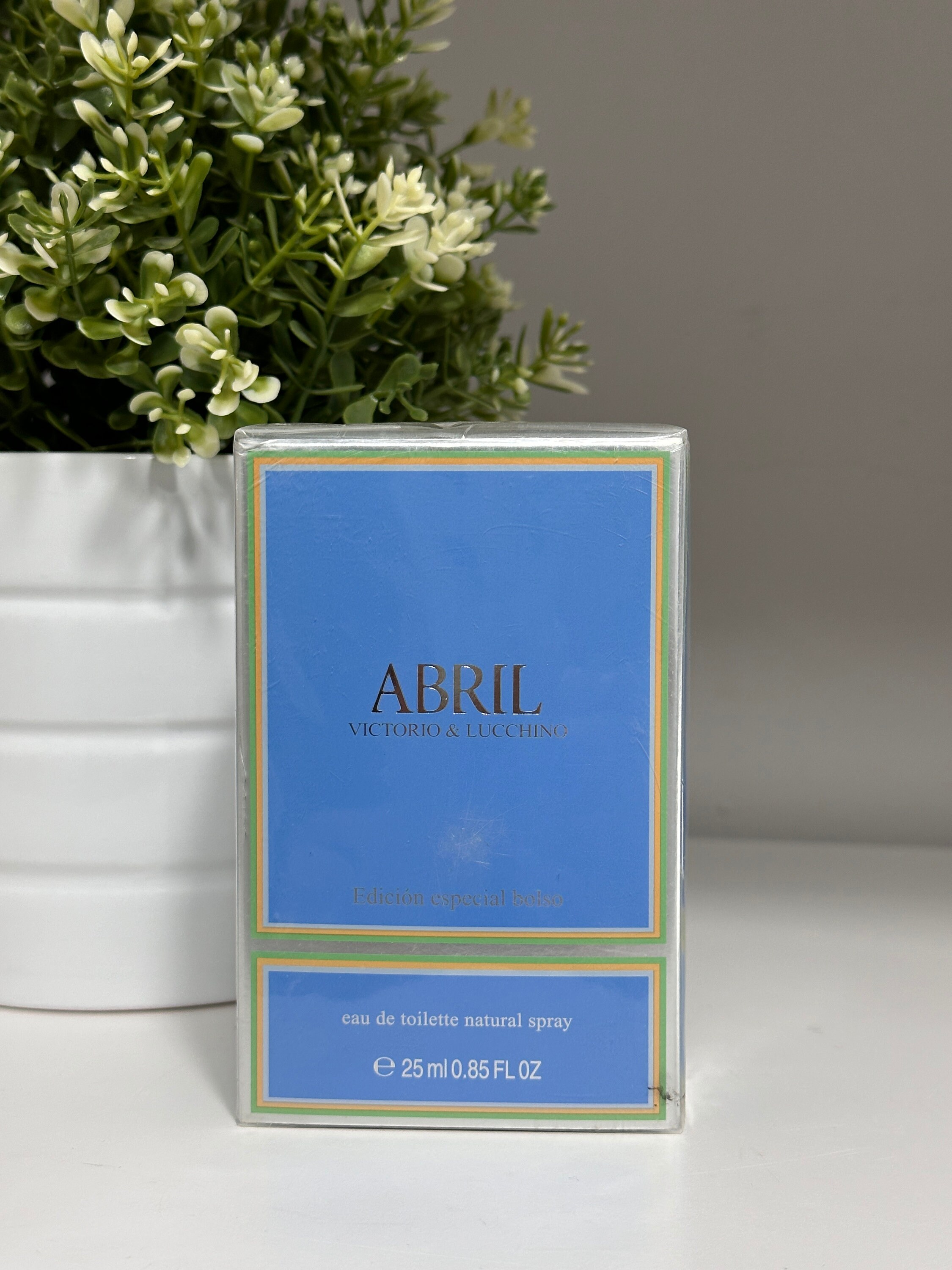 donde comprar abril de victorio y lucchino