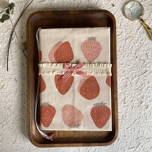 Diari in tessuto carini, quaderni Hobo, album di ritagli, diario di fragole, diario rosa, agende, custodie per libri, librerie, carta kraft a righe A5