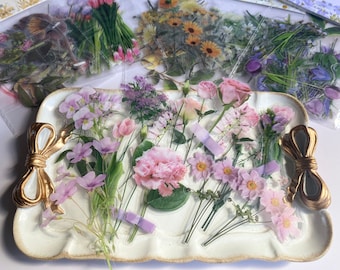 Paquete de 40 pegatinas de flores prensadas, pegatinas de flores secas de polietileno, pegatinas florales para planificador y álbumes de recortes.