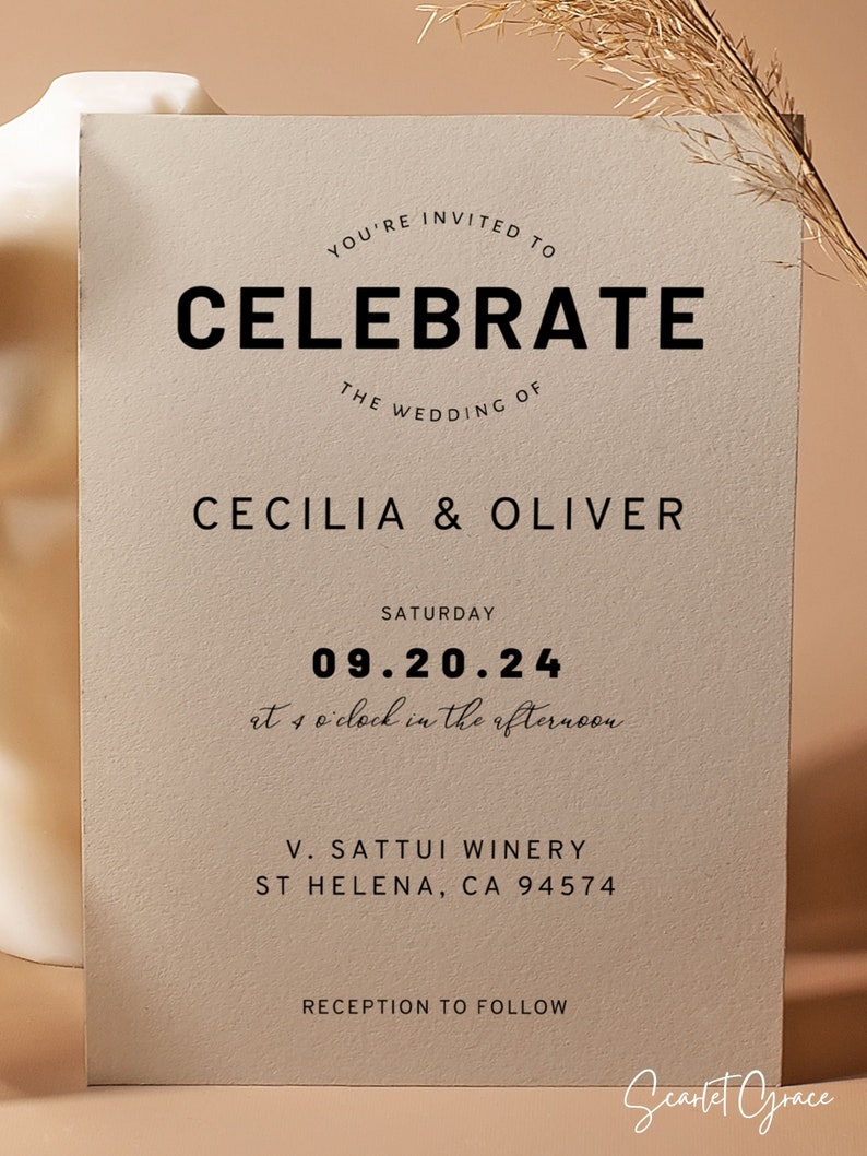 Puede incluir: Una tarjeta de invitaci&oacute;n de boda beige con texto negro. El texto dice "You're invited to Celebrate the wedding of Cecilia & Oliver Saturday 09.20.24 at 5 o'clock in the afternoon. V. Sattui Winery St Helena, CA 94574 Reception to follow Scarlet Grace".