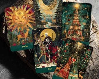 Christmas Charm Tarot Deck: Holiday-Themed Tarot Cards with Guidebook, Gold Edges Optional
