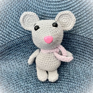 Crochet pattern little mouse ( German )