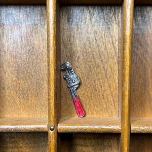 Vintage Miniature Wrench, Tiny Tools, Dollhouse Miniature, Miniature Collectables