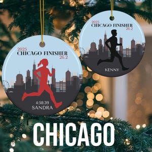Chicago Finisher Ornament 2025 – Gepersonaliseerd 26,2 hardloopcadeau – Aangepaste marathonherinnering voor hardlopers