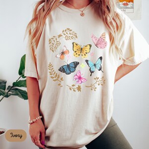 Butterfly T Shirt Cottage Core Gift, Cottage Core Shirt Bug, Insect Shirt, Goblincore T shirt, Dark Academia T shirt, Moth T shirt