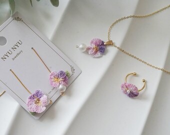 Purple pansy floral jewelry set, Pearl Jewelry, Handmade jewelry, Gifts for mum, Botanical, Personalised gifts, Micro crochet, 14k gold