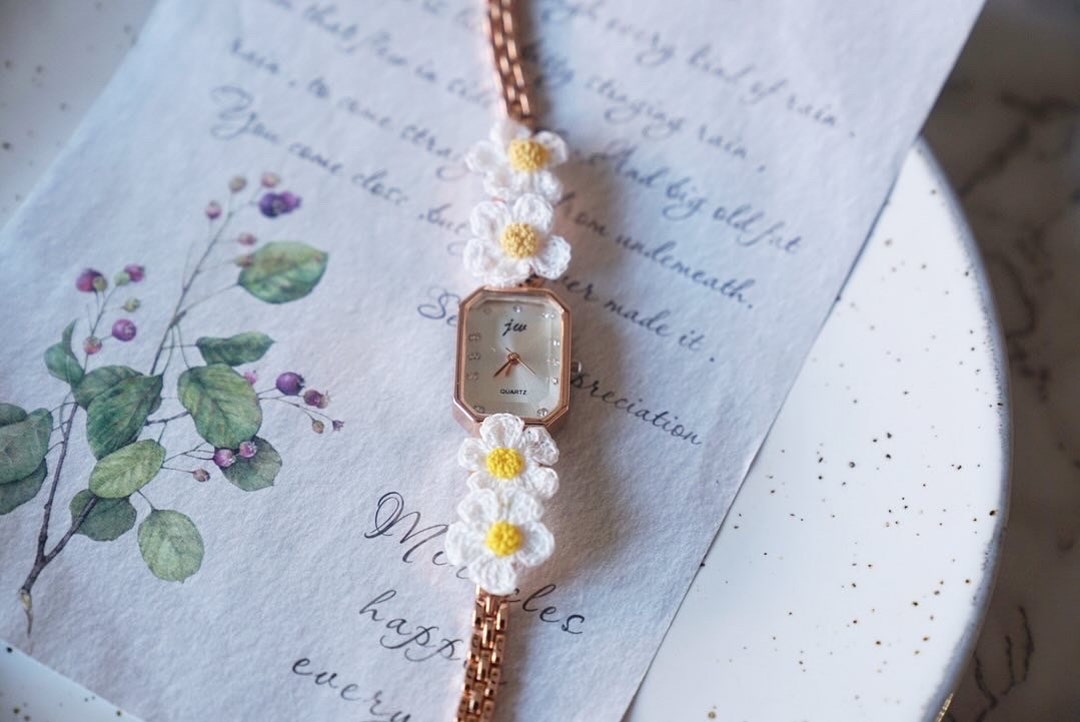 Daisy Floral Bracelet Watch, Watch Strap, Unique Women Watch, Flower ...