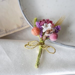 Cosmos violet flower brooch, Wedding flower boutonniere, Microcrochet, Spring flower pin, Floral Gifts for mum, Easter gifts, Thank you gift Lavender