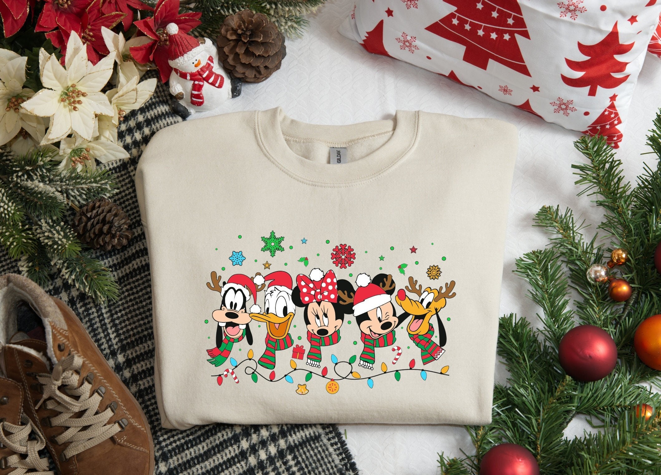 Pulls et vêtements douillets de Noël, spécial Disney avec Mickey, Minnie