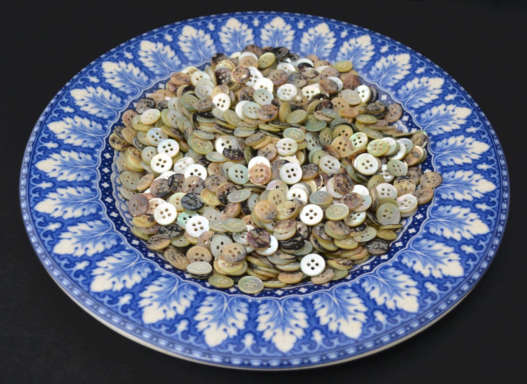 50 AGOYA BUTTONS - 16L- Great Buttons! - Etsy