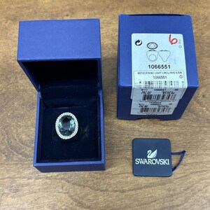 SIGNIERTER SWAROVSKI Ring mit türkisfarbenem Kristall, Größe 52, neu in Originalverpackung, selten!