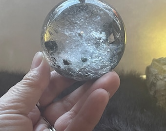 ウルグアイ産アメジストスフィア：透明感と虹 - Etsy 日本