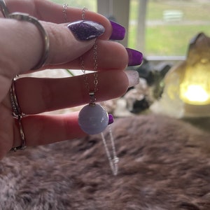 Wunderschöner blauer Achat Kugel Anhänger eingefasst in Sterling Silber mit Sterling Silber Kette