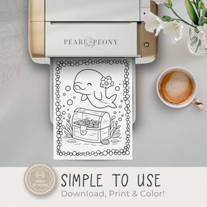 Puede incluir: Una p&aacute;gina para colorear imprimible en blanco y negro con un delf&iacute;n sonriente con una flor, un cofre del tesoro y burbujas. La p&aacute;gina se imprime desde una impresora. El texto "SIMPLE TO USE" y "Download, Print & Color!" es visible.