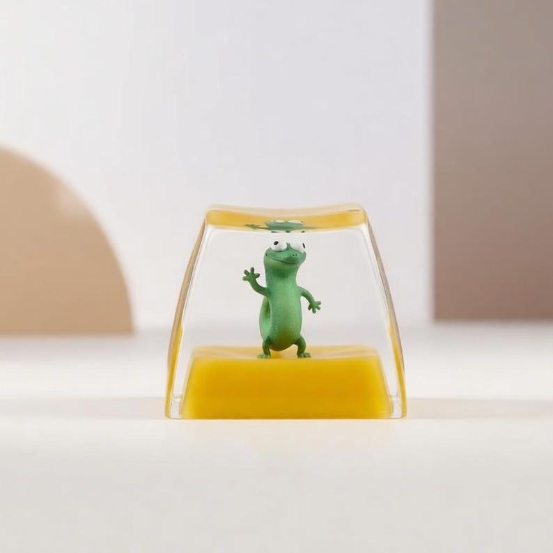 Cute Lizard Tom Keycap, Funny Resin Artisan Keycap, Keyboard Decor Gift for Friends & Gamers Style 3