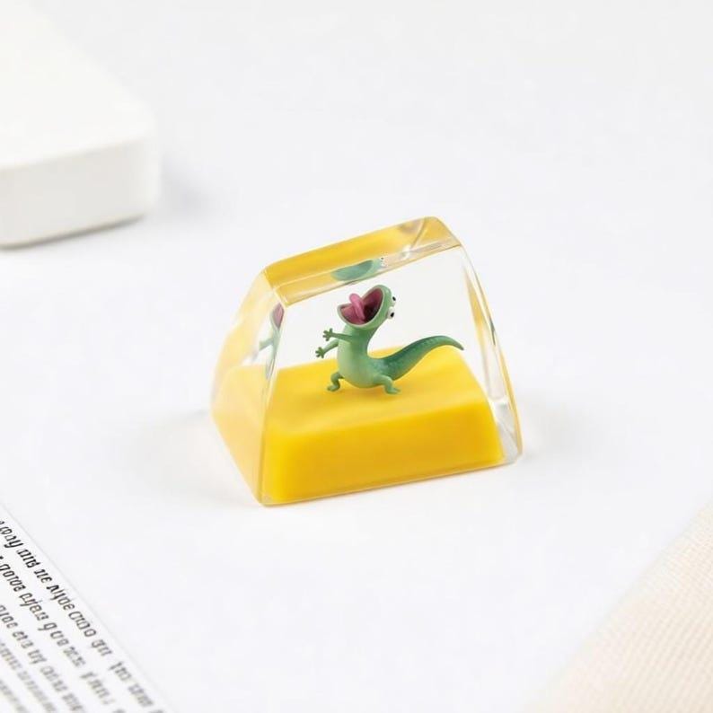Cute Lizard Tom Keycap, Funny Resin Artisan Keycap, Keyboard Decor Gift for Friends & Gamers image 5