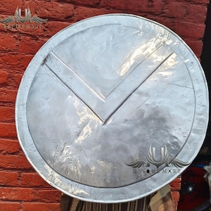 Spartan Shield Replica: King Leonidas Inspired Cosplay - 24 Inch