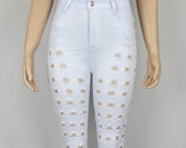 distressed High Waist Jeans