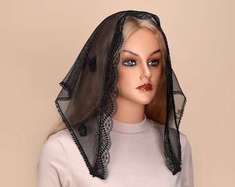 Catholic Mantilla, Camellia Scattered Triangular Veil Church Mass Elegant Style Lace Veil