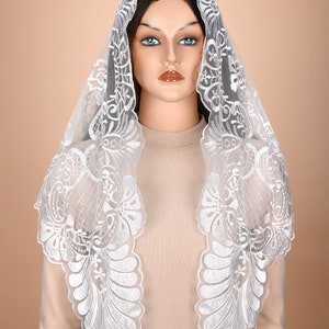 Mantveil Triangle Mantilla Chapel Veil: Traditional Black, White or Black Gold Cross Embroidered Lace Catholic Church Veils for Mass zdjęcie 4