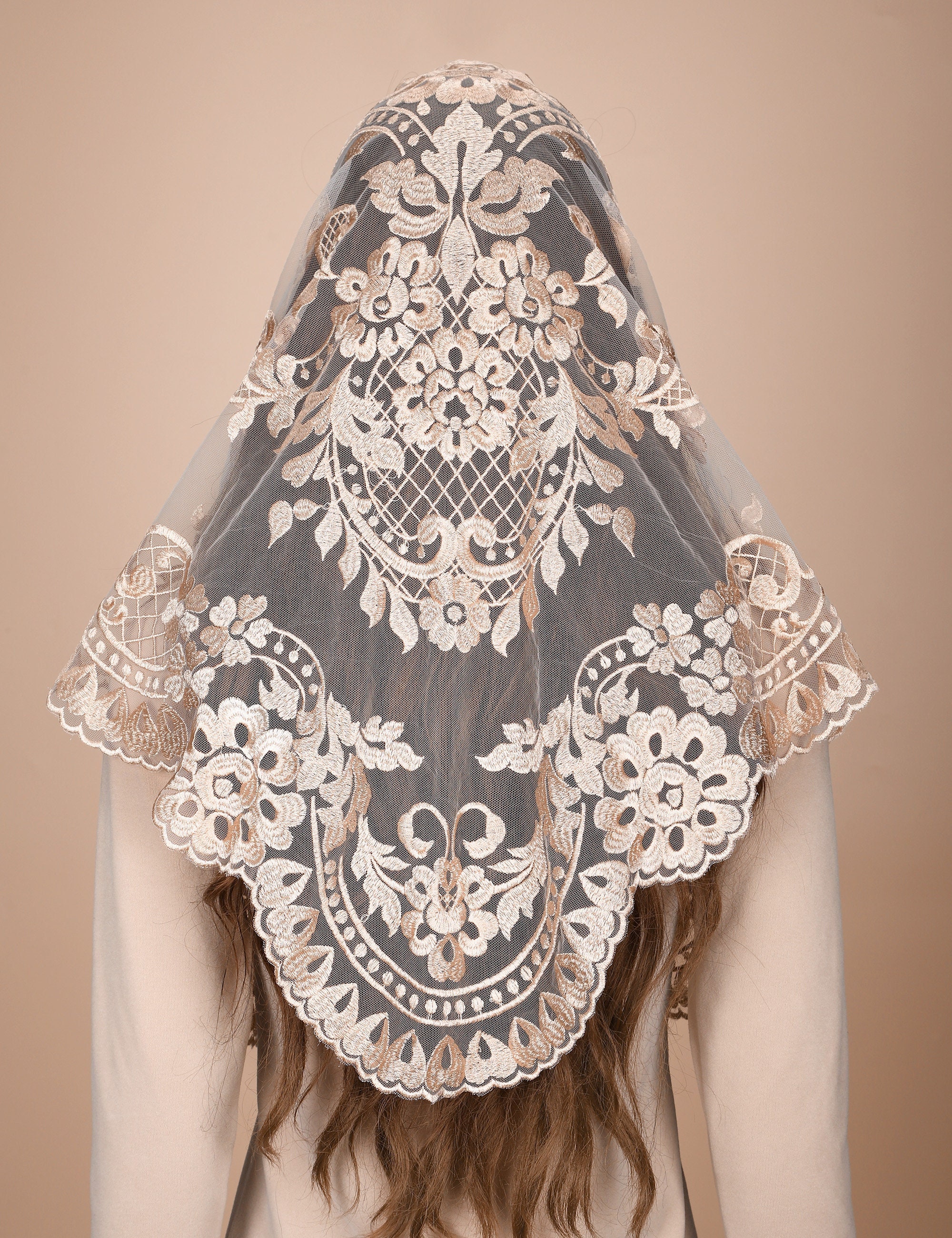 Mantveil Triangular Catholic Veil: One Piece Camellia 