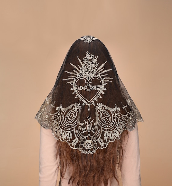 Lace Triangle Veil with Sacred Heart Camellia Embroidery for Church Wedding Triangle Mantilla Veil: Sacred Heart Embroidery, Camellias  main image 4