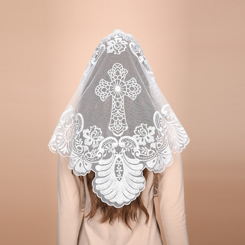 Mantveil Triangle Mantilla Chapel Veil: Traditional Black, White or Black Gold Cross Embroidered Lace Catholic Church Veils for Mass zdjęcie 1